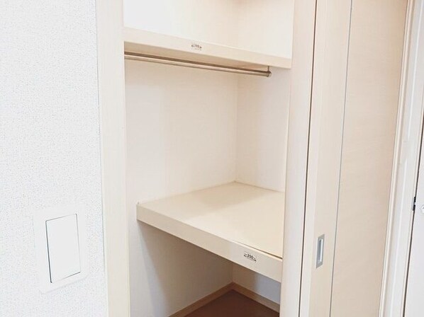 プロムナードIVの物件内観写真